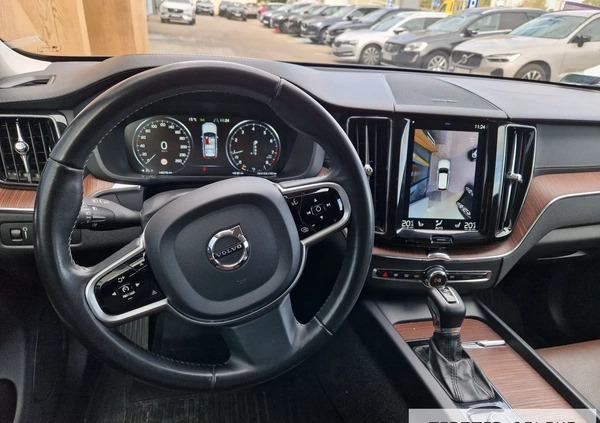 Volvo XC 60 cena 159000 przebieg: 141000, rok produkcji 2019 z Michałowo małe 191